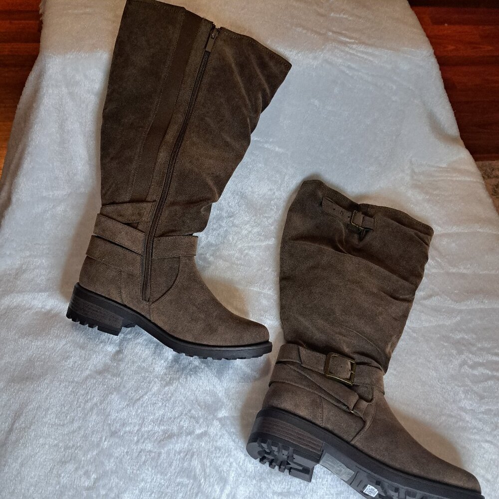 Torrid Lug Sole Buckle Knee Boot (WW) size 8